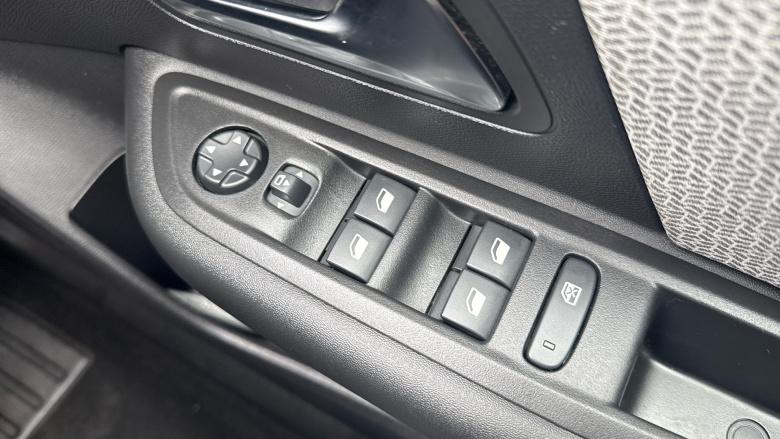 Citroen C4 X 1.2 PureTech [130] Max 4dr EAT8 Petrol Saloon